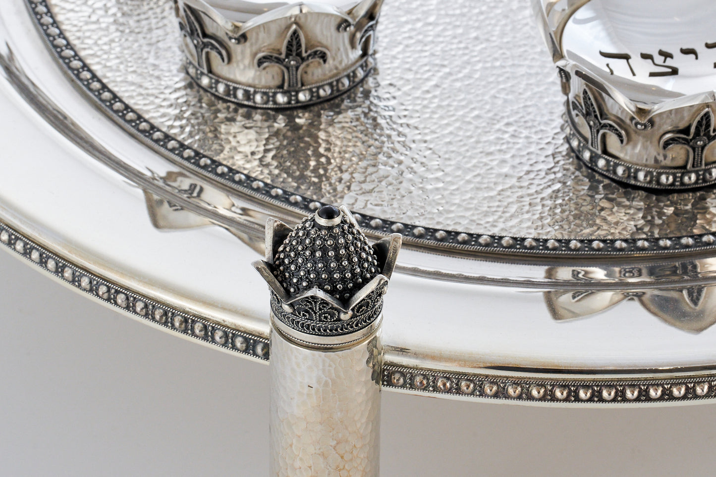 Passover Crown Plate